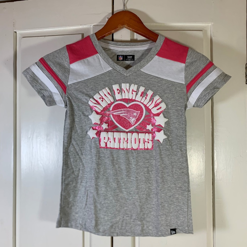 NFL Team Apparel New England Patriots Girls Gray Pink Glitter V-Neck Shirt 7/8